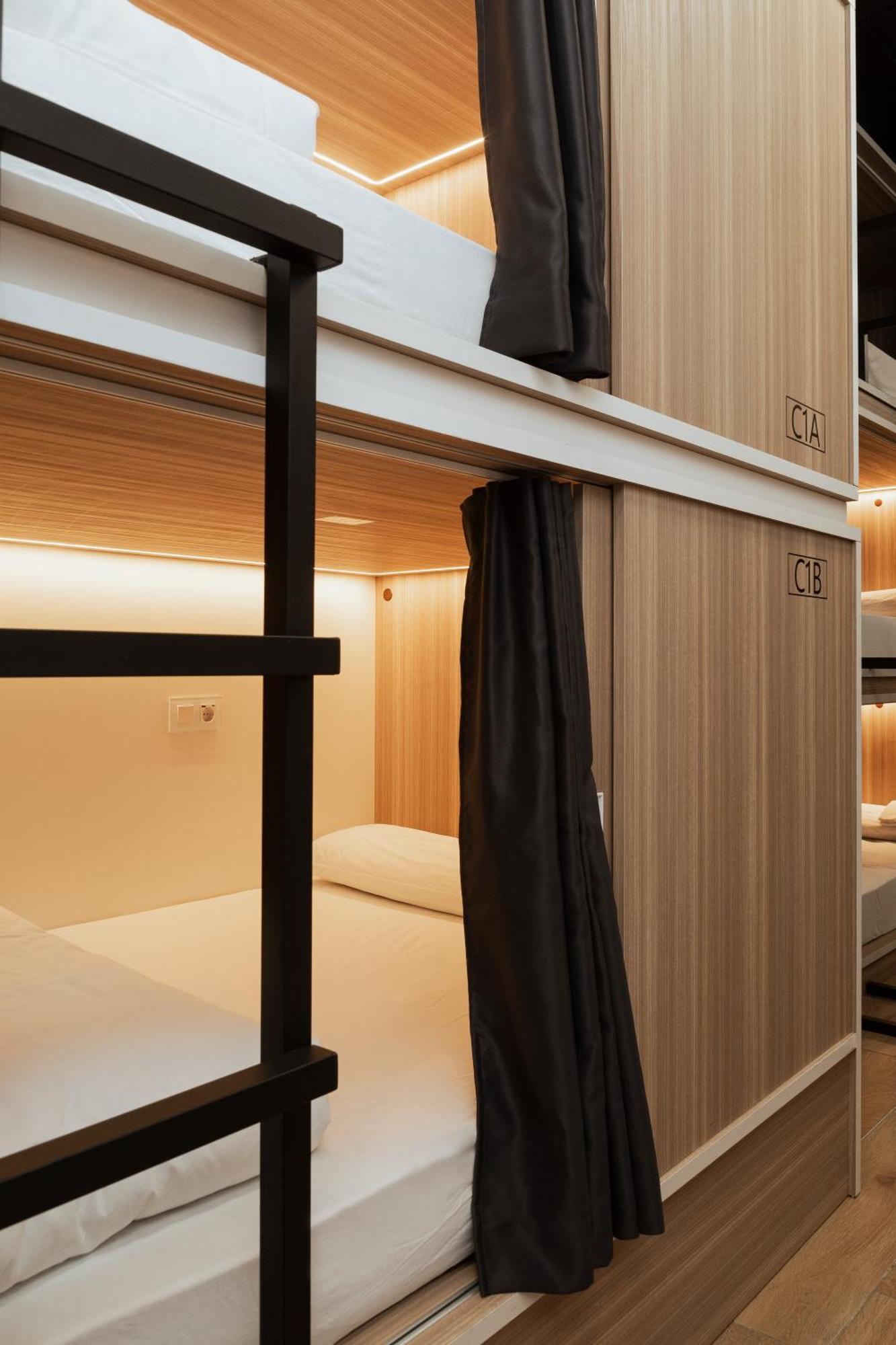 Hostal Siesta & Go Nuevos Ministerios Madrid Esterno foto
