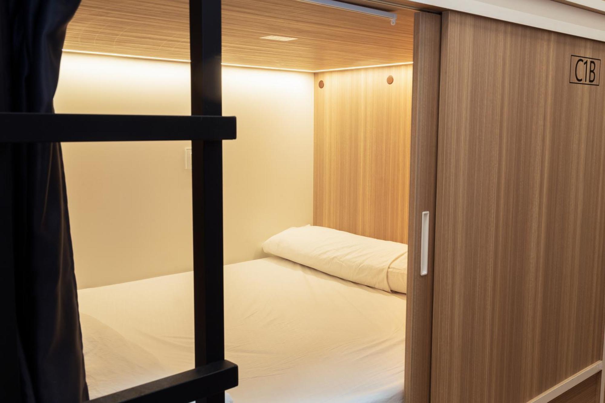 Hostal Siesta & Go Nuevos Ministerios Madrid Esterno foto